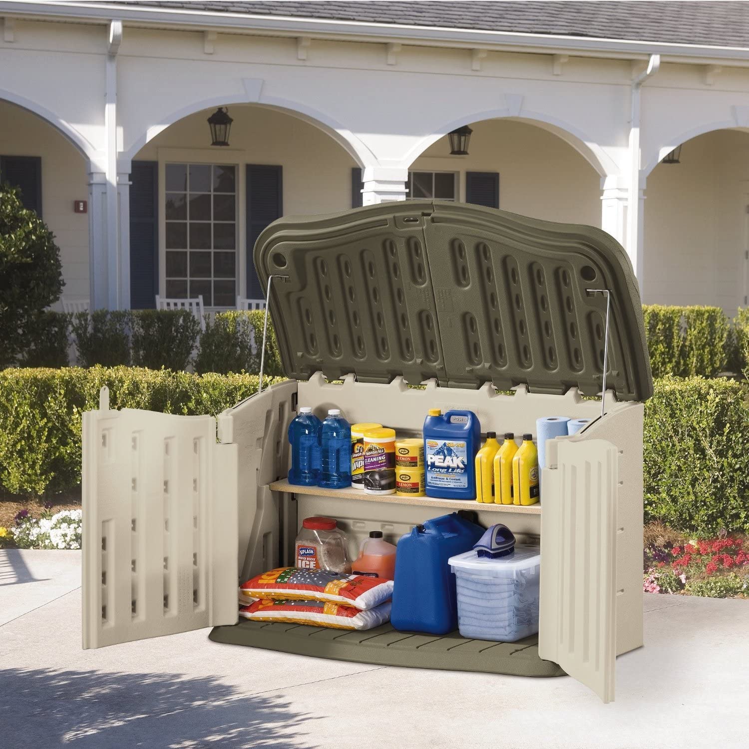 Rubbermaid Resin Weather Resistant Outdoor Storage Shed